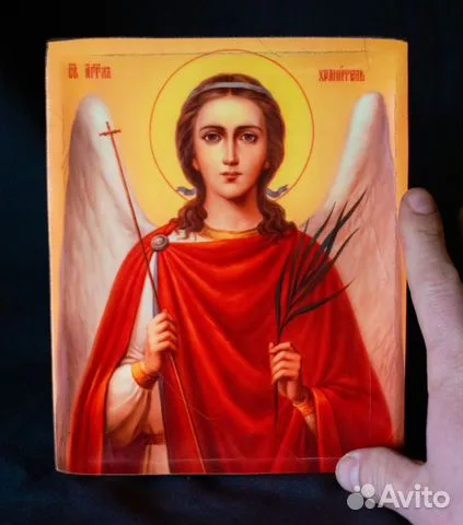 Ангел Хранитель" икона деревянная с ковчегом — оригинальный подарок