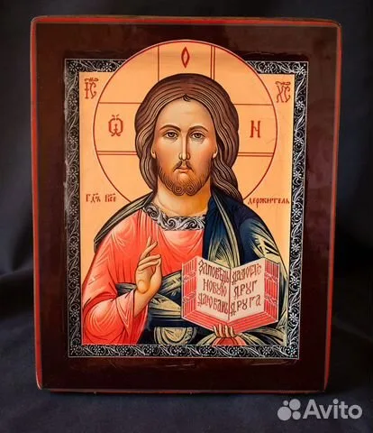 Икона с ковчегом "Христос Вседержитель" — красивый подарок
