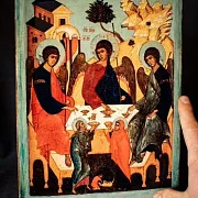 Икона "Троица Ветхозаветная" — оригинальный подарок — фотография 2