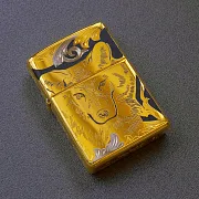 Сувенирная зажигалка Zippo "Вожак" — необычный подарок — фотография 2