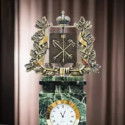 Подарочные часы «Губернские. Санкт-Петербург» со змеевиком — фотография 1