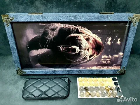 На память: Нарды под стеклом «Хозяин тайги»