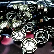 Комплект стальных фишек для нард «Mercedes» в подарок — фотография 1