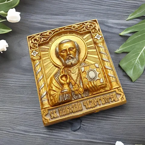 Бронзовая икона "Николай Чудотворец" в золоте в подарок