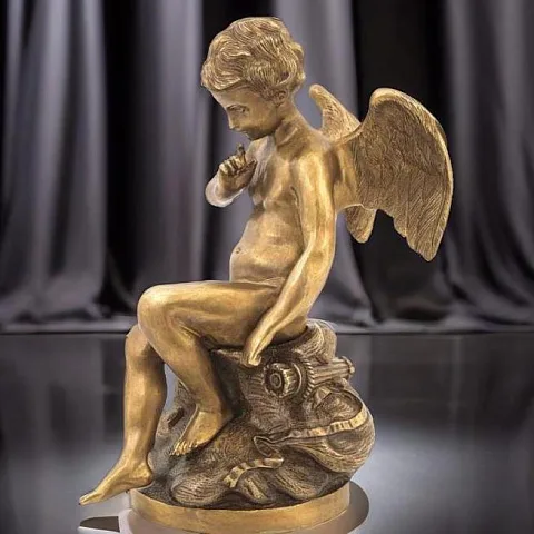 Бронзовая композиция «Грозящий Амур» с патиной — оригинальный подарок
