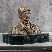 На память: Бюст «Шерлок Холмс» из бронзы — фотография 1