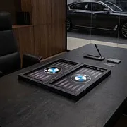 Подарочные нарды под стеклом «BMW» — фотография 9