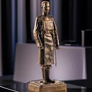 Бронзовая статуэтка «Фельдъегерь» — красивый подарок — фотография 1