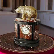 Ручная работа: Каминные часы «Медведь» из креноида и долерита — фотография 1