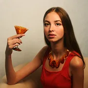 Бокал для мартини из камня (янтарь) в подарок — фотография 4