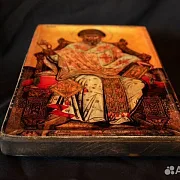 Икона "Спиридон Тримифунтский на троне" — необычный подарок — фотография 3