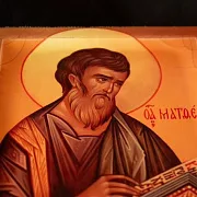 Икона деревянная "Святой Апостол Матвей" — необычный подарок — фотография 5