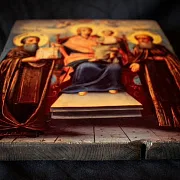 На память: Икона Богоматери "Домостроительница" +подставка — фотография 8