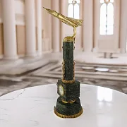 На память: Часы с бронзовым самолетом — фотография 1