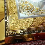 На память: Книга "Бренды, люди и вещи" — книга в коже — фотография 8