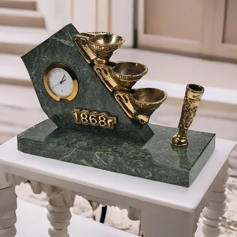 Подарочные настольные часы «Прииск» из бронзы и змеевика