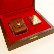Сувенирная зажигалка Zippo "Вожак" — необычный подарок — фотография 3