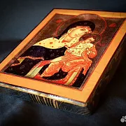 Икона Божией матери "Коневская" дерево в подарок — фотография 4