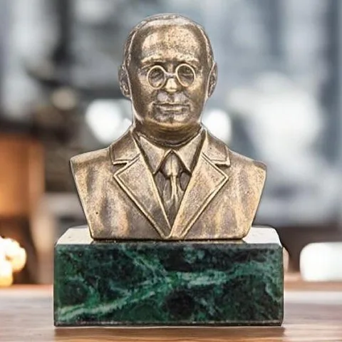 Бюст «Берия Л.П.» из бронзы — красивый подарок