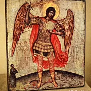 Икона "Архангел Михаил попирающий диавола" — красивый подарок — фотография 1