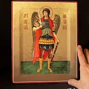 Икона "Архангел Михаил" — необычный подарок — фотография 1