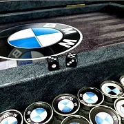 Нарды под стеклом «BMW» — красивый подарок — фотография 4